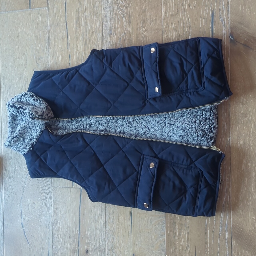 NWOT reversible vest